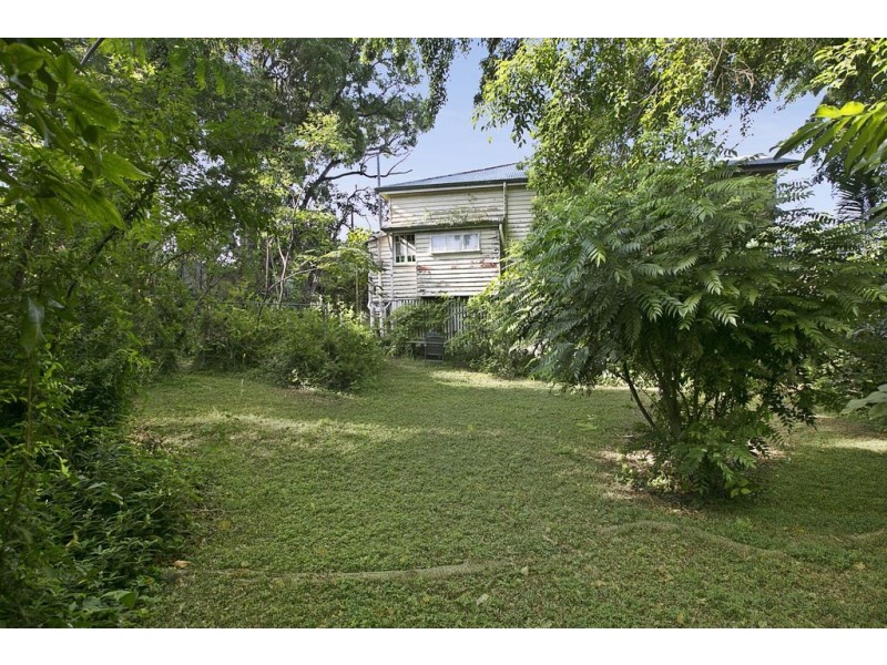 72 Beatrice Street, Hawthorne QLD 4171