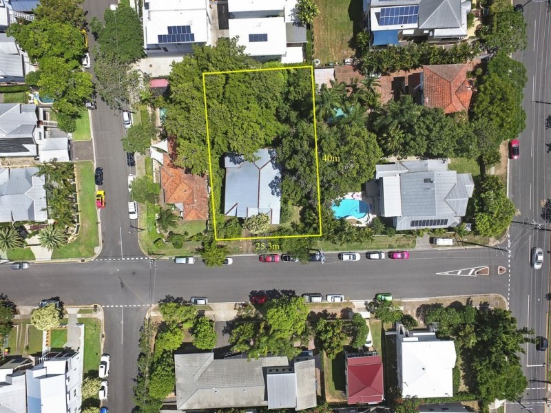 72 Beatrice Street, Hawthorne QLD 4171