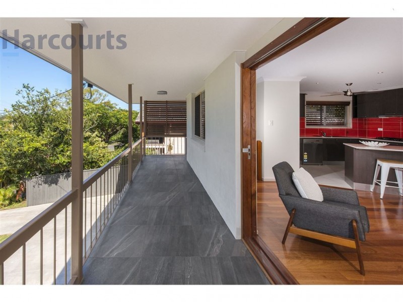 35 Bernays Road, Wynnum West QLD 4178