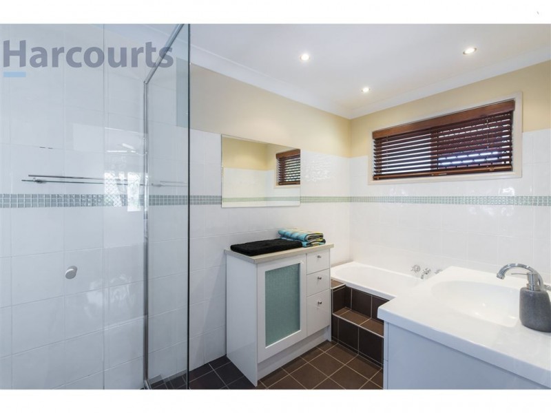 35 Bernays Road, Wynnum West QLD 4178