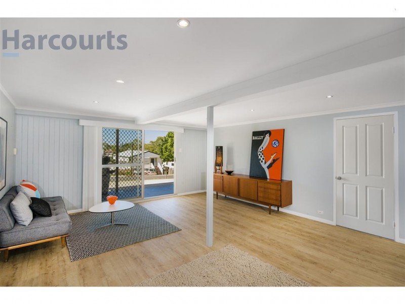 35 Bernays Road, Wynnum West QLD 4178