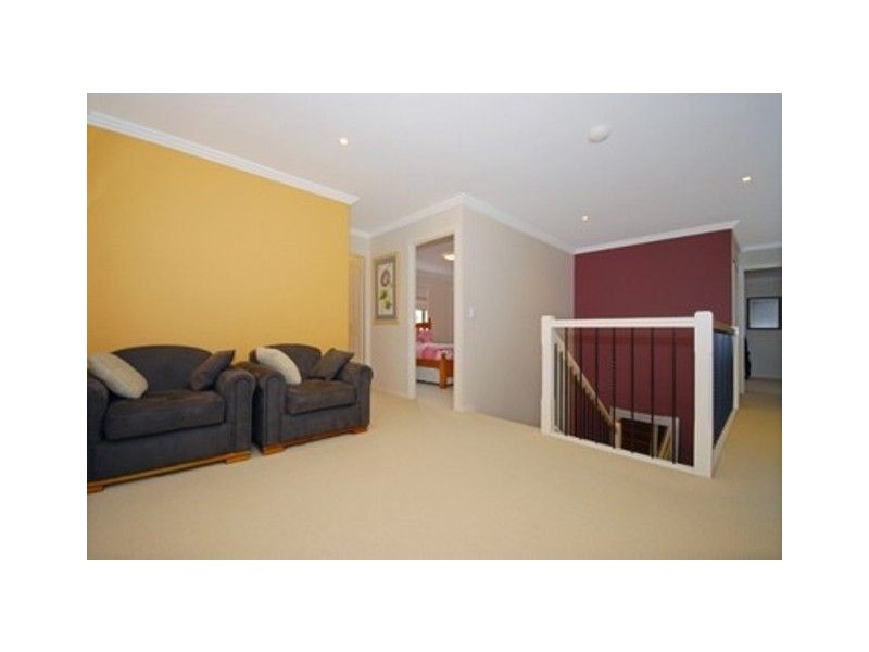 16 Glyn Street, Coorparoo QLD 4151