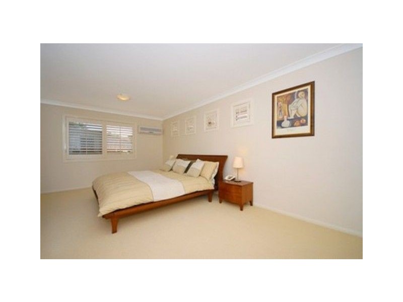 16 Glyn Street, Coorparoo QLD 4151