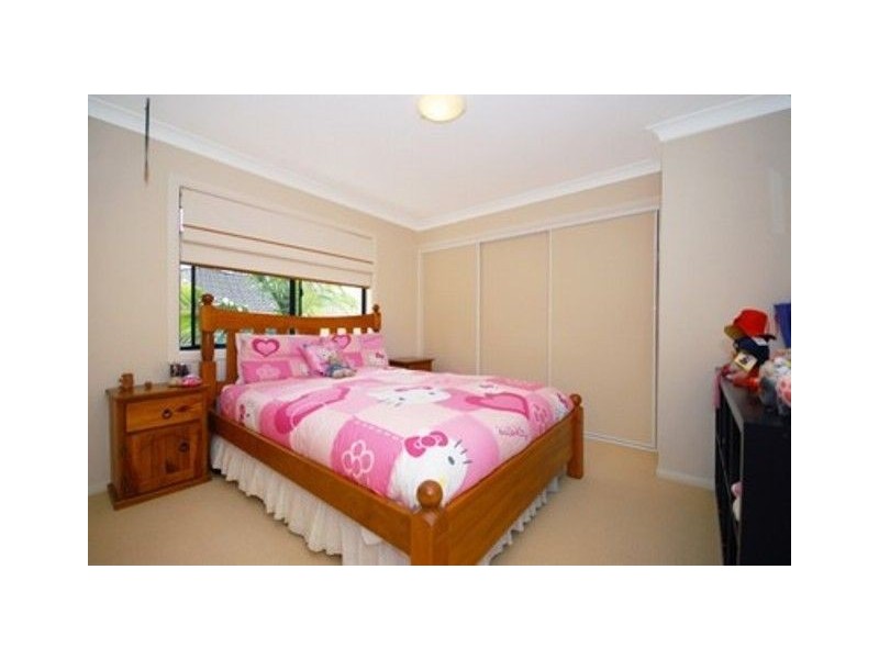 16 Glyn Street, Coorparoo QLD 4151