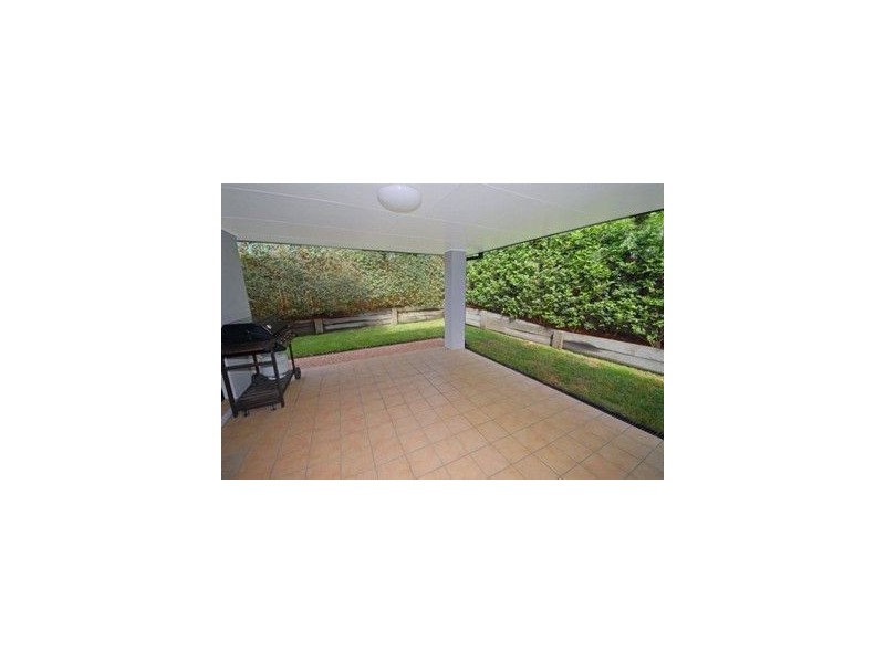 16 Glyn Street, Coorparoo QLD 4151