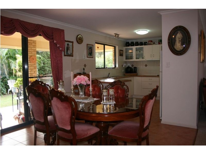 3 Inverary Court, Southside QLD 4570