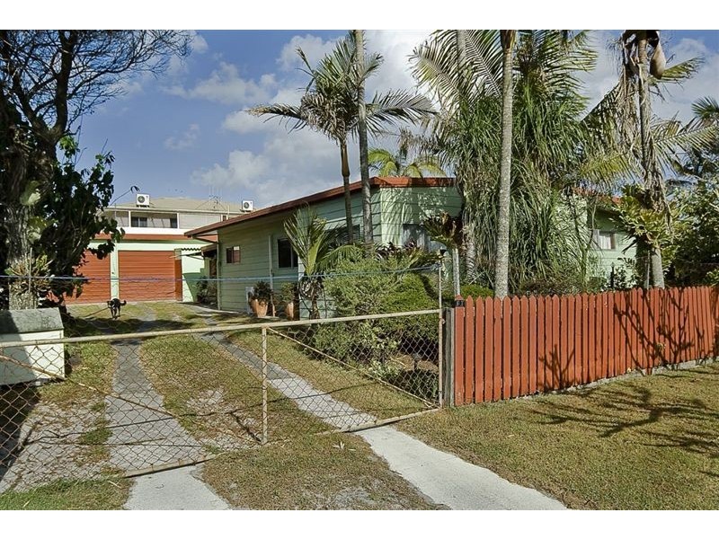 11 Spectrum Street, Rainbow Beach QLD 4581