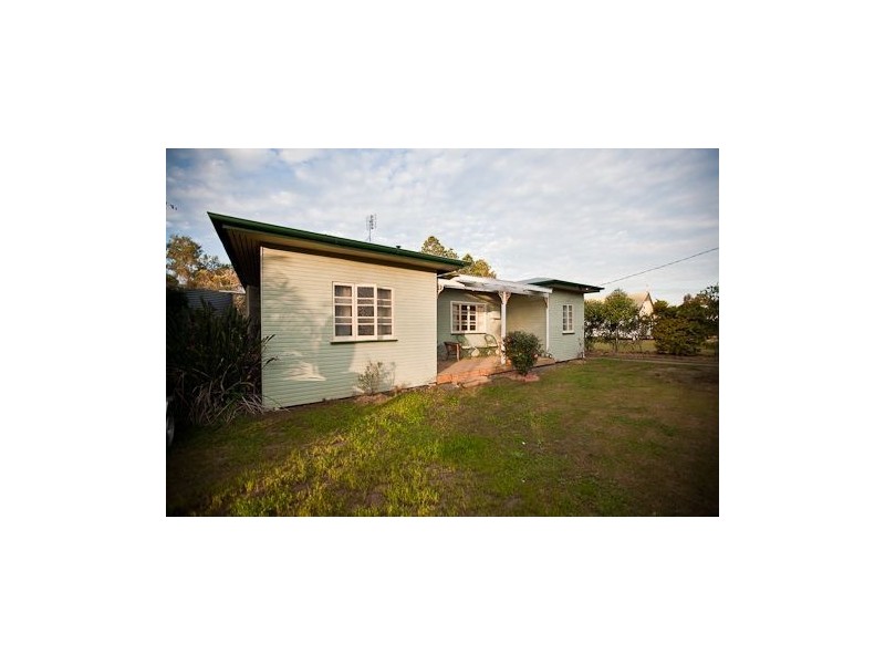 11 Busby Street, Amamoor QLD 4570