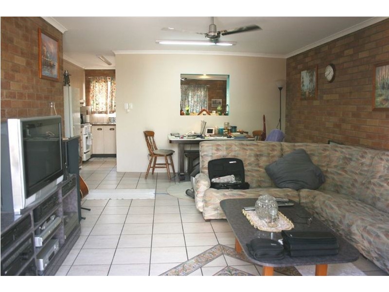 4/2-4 Leonard Street, Southside QLD 4570