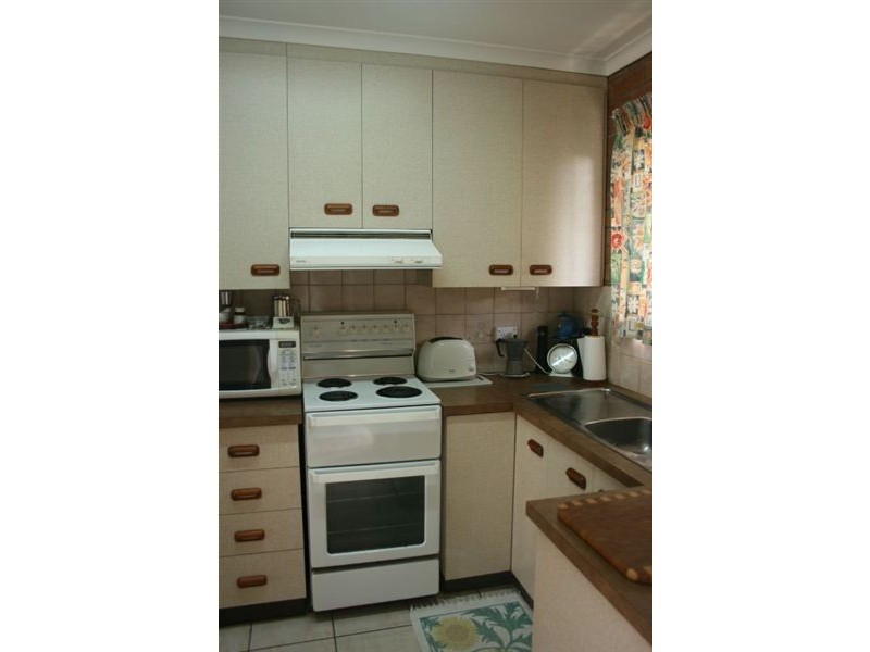 4/2-4 Leonard Street, Southside QLD 4570