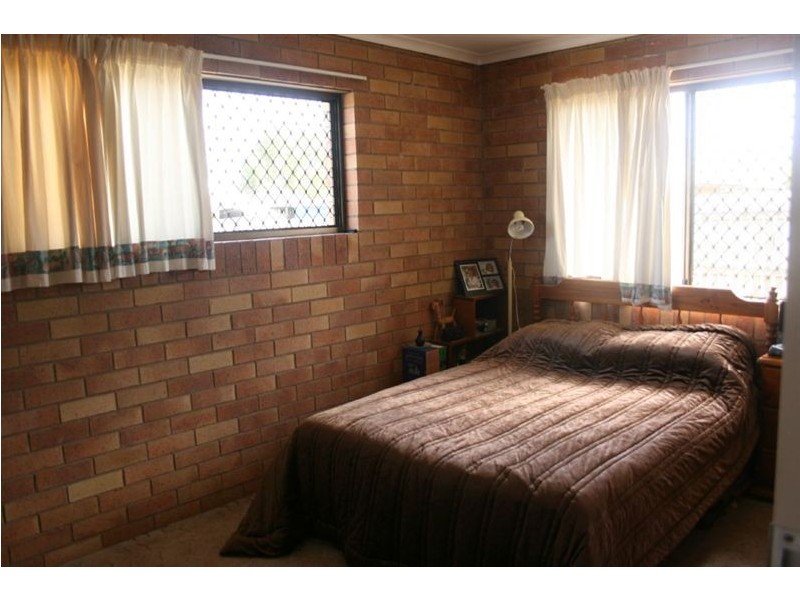 4/2-4 Leonard Street, Southside QLD 4570