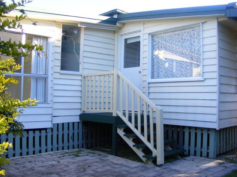 8 Grenfell Street, Tiaro QLD 4650