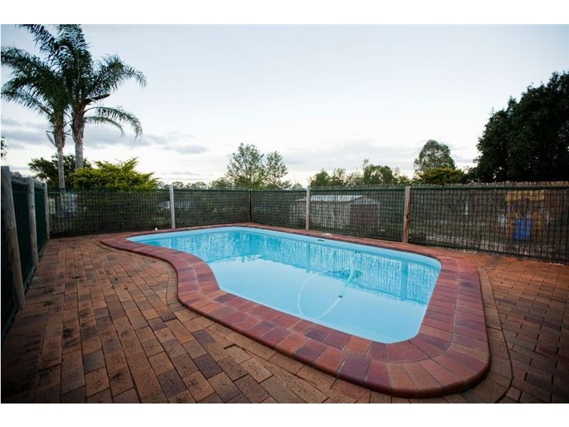 48 Groundwater Road, Southside QLD 4570