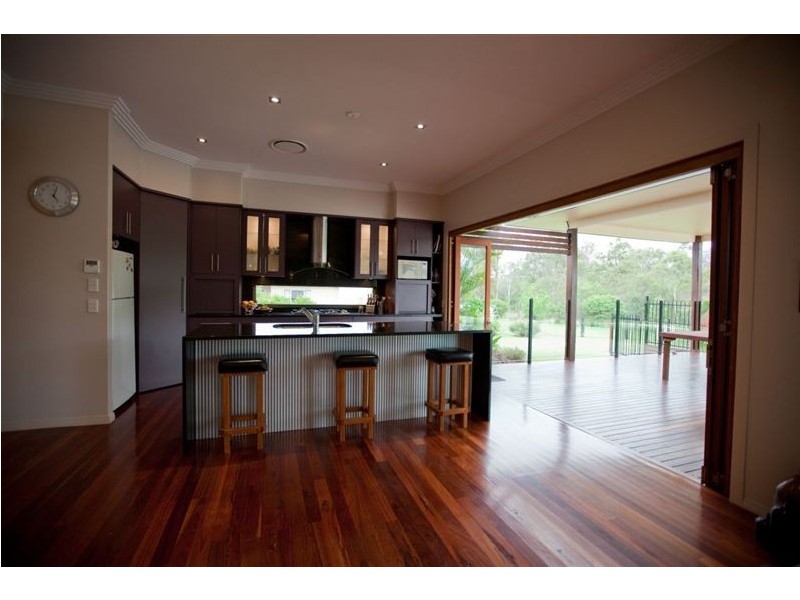 30 Blue Wing Boulevard, Araluen QLD 4570