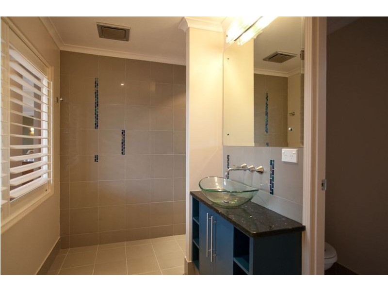 30 Blue Wing Boulevard, Araluen QLD 4570