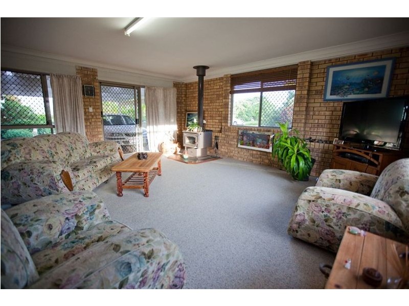 72 Groundwater Road, Southside QLD 4570