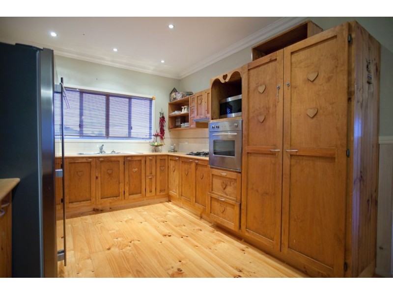 13 Walsh Court, Monkland QLD 4570