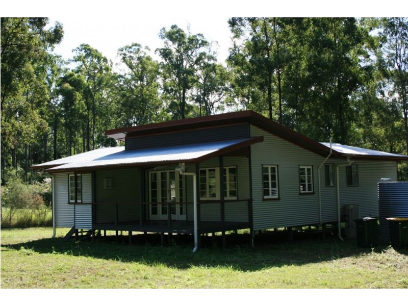 21 Templar Road, Glenwood QLD 4570