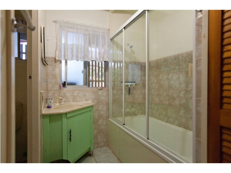 479 Tin Can Bay Road, Canina QLD 4570