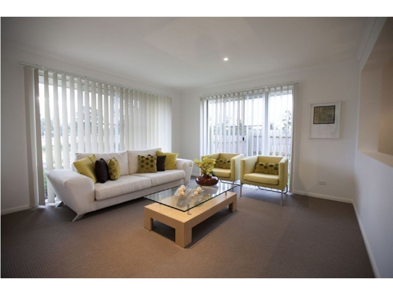 21 Presidential Avenue, Jones Hill QLD 4570