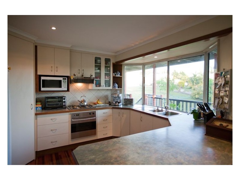 3 Melaleuca Court, Southside QLD 4570