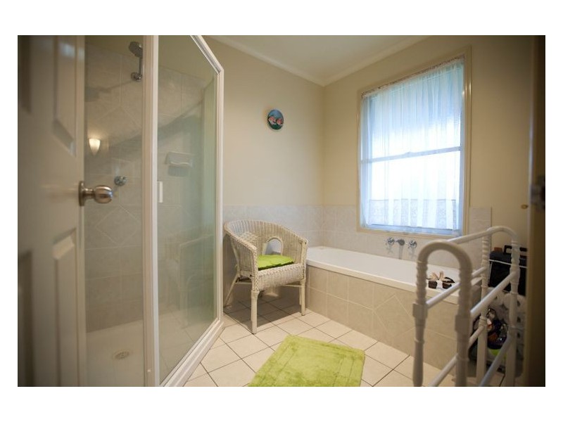 3 Melaleuca Court, Southside QLD 4570