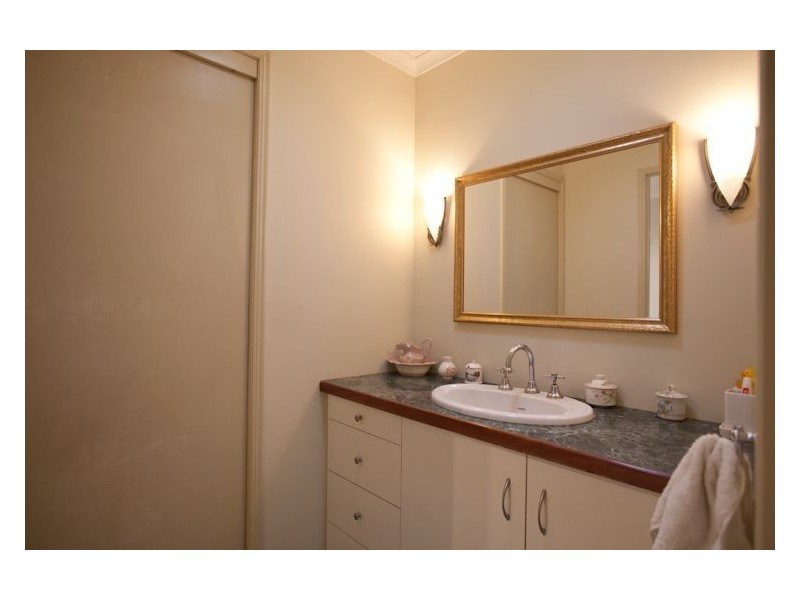 3 Melaleuca Court, Southside QLD 4570