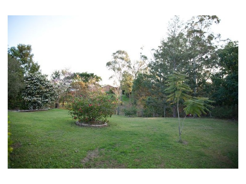 3 Melaleuca Court, Southside QLD 4570