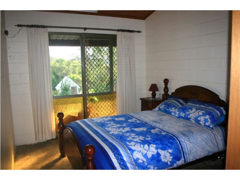 38 Bill James Road, Chatsworth QLD 4570