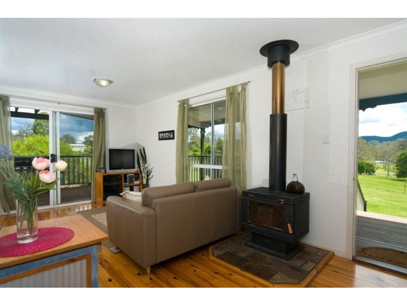 7 Coolabah Court, Pie Creek QLD 4570