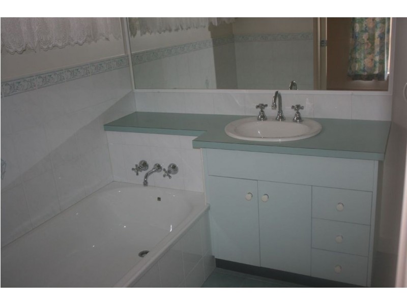 9 Banksia Drive, Gympie QLD 4570