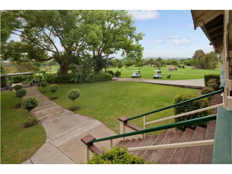 9 Power Road, Southside QLD 4570