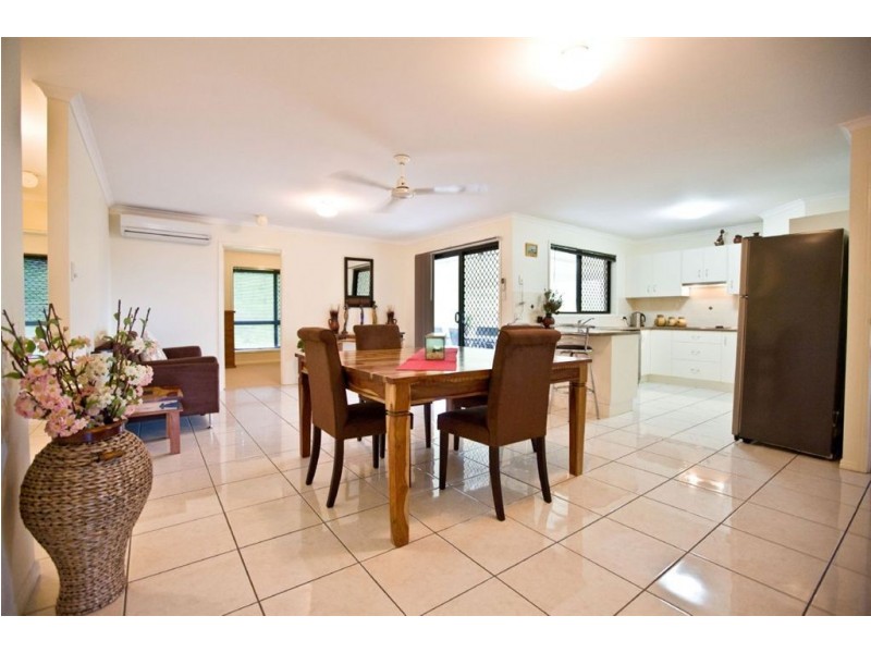 22 Federation Court, Southside QLD 4570