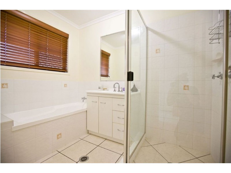 22 Federation Court, Southside QLD 4570