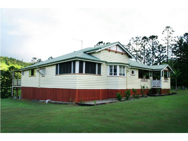 65 Robinson Road, Calico Creek QLD 4570