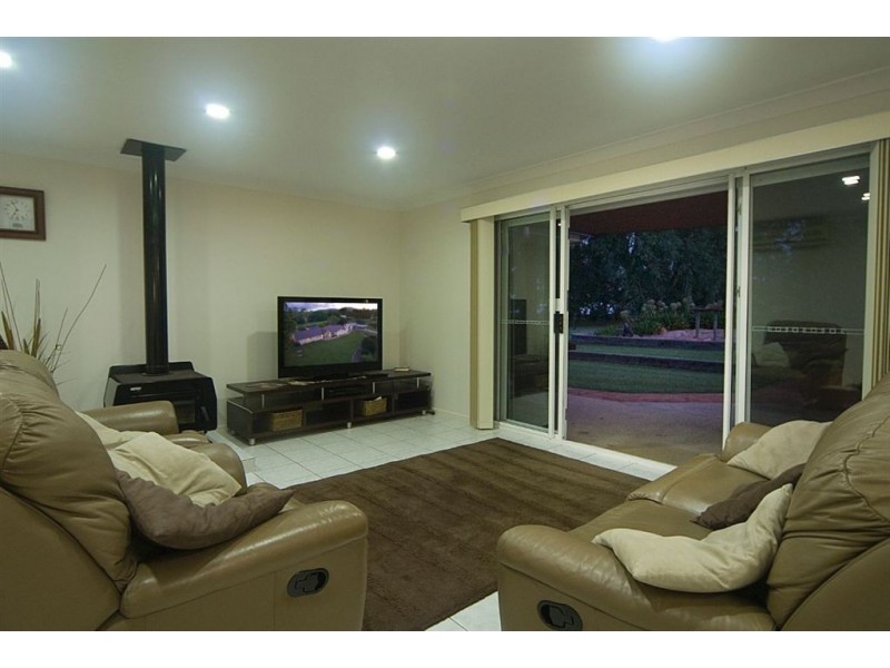 91 Silky Oak Drive, Southside QLD 4570