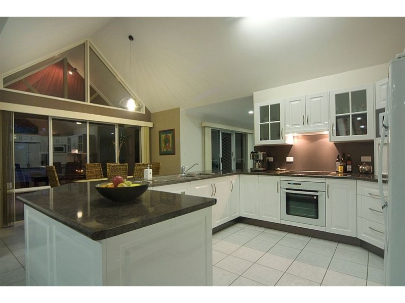 91 Silky Oak Drive, Southside QLD 4570