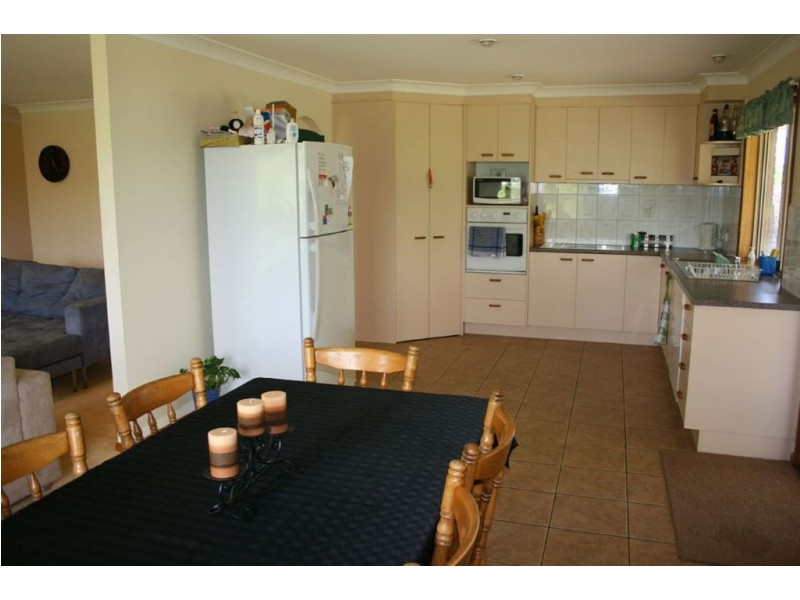 25 Plowman Road, Canina QLD 4570