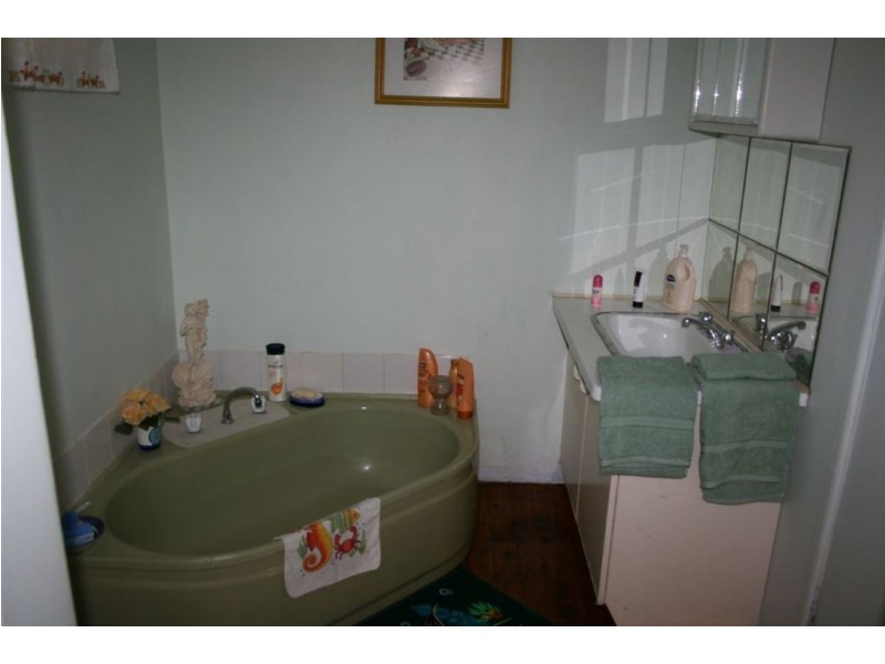 4 O’Keeffe Road, Mothar Mountain QLD 4570