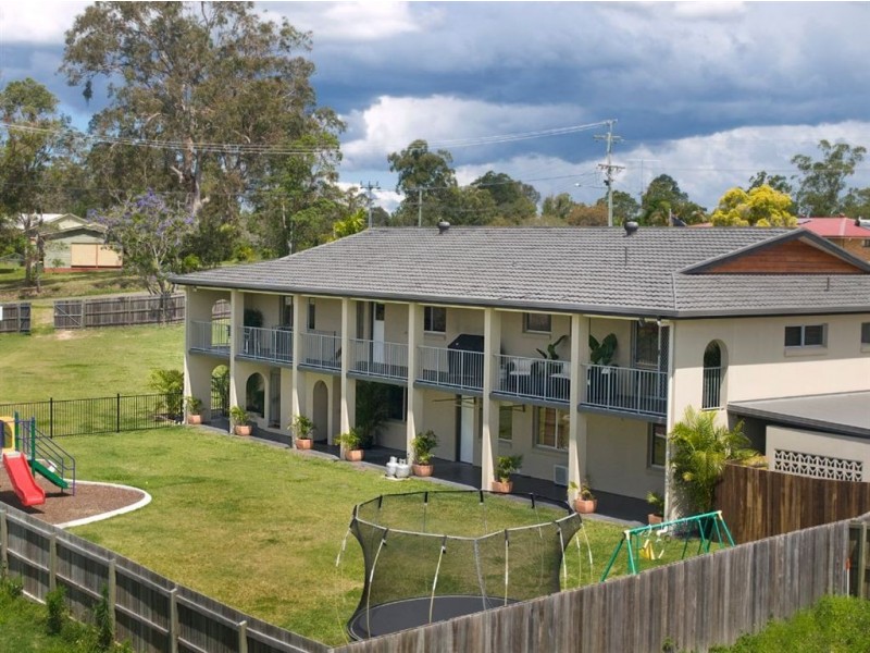 39 Watson Road, Southside QLD 4570