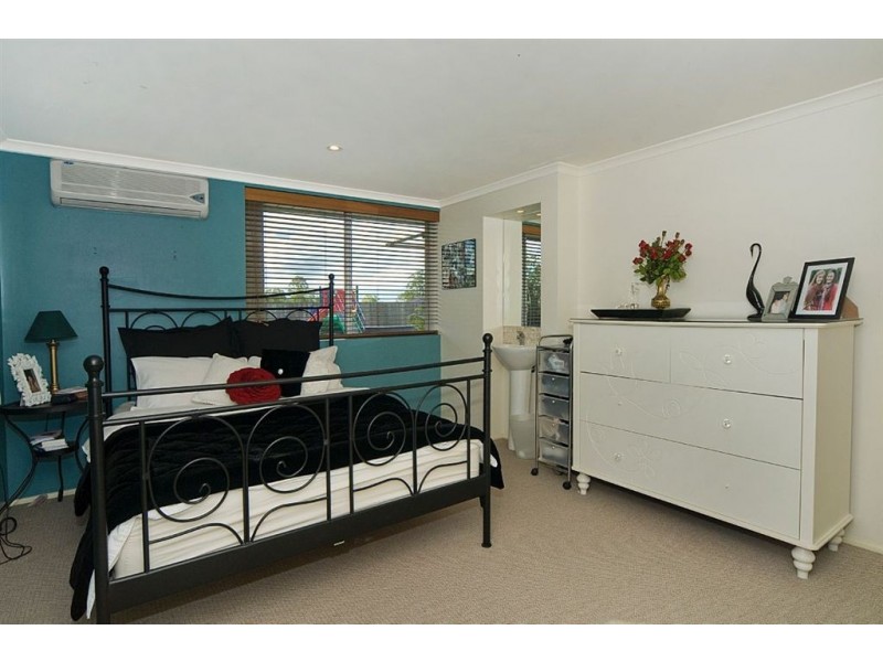 39 Watson Road, Southside QLD 4570
