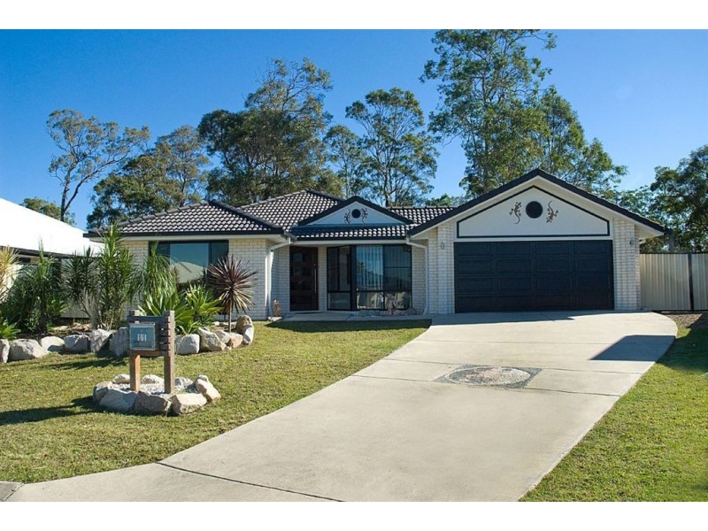 11 Suncrest Court, Southside QLD 4570