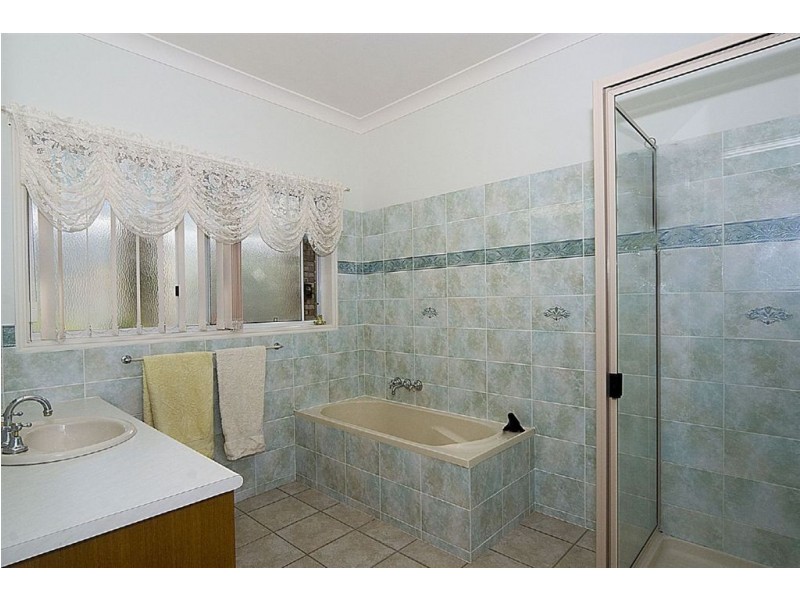 85 McIntosh Creek Road, Jones Hill QLD 4570