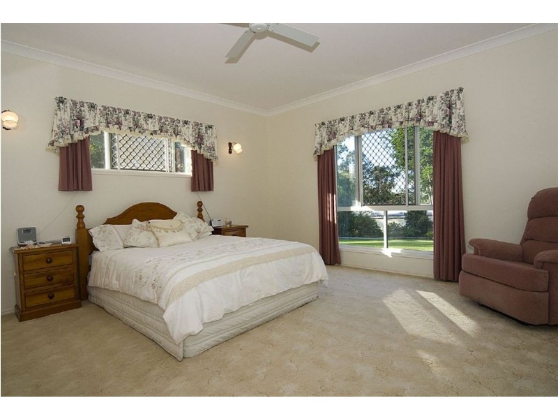 85 McIntosh Creek Road, Jones Hill QLD 4570