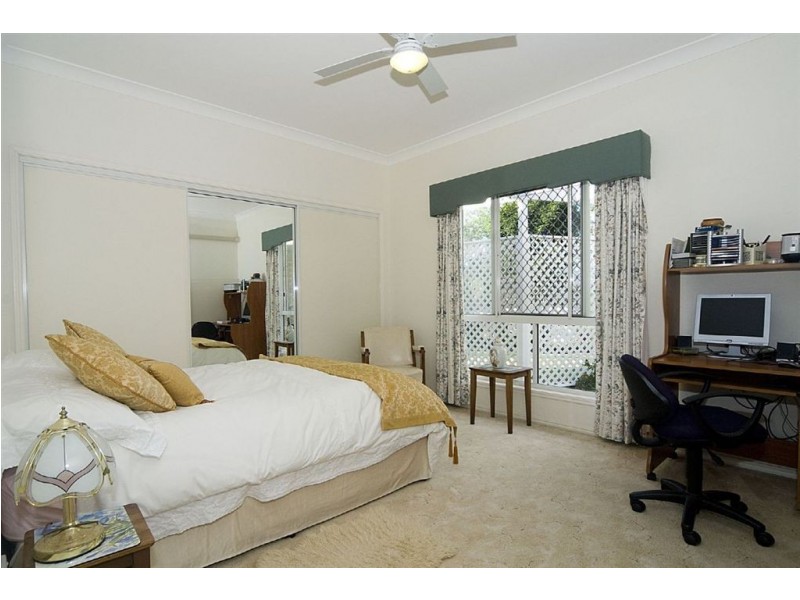 85 McIntosh Creek Road, Jones Hill QLD 4570