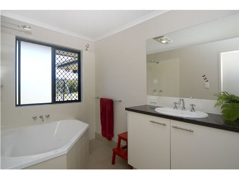 84 Taylor Road, Veteran QLD 4570