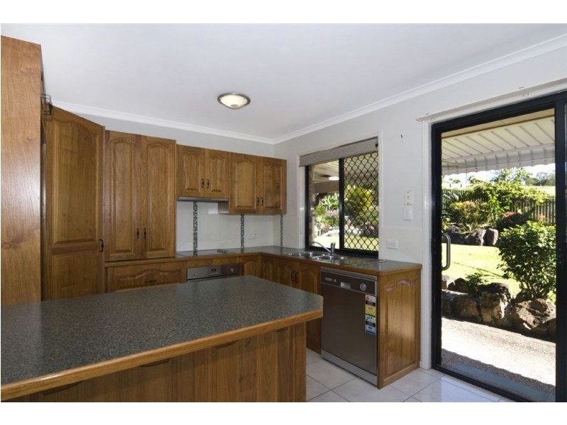 8 Heights Drive, Gympie QLD 4570