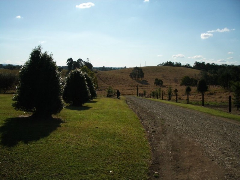 54 Offer Road, Veteran QLD 4570