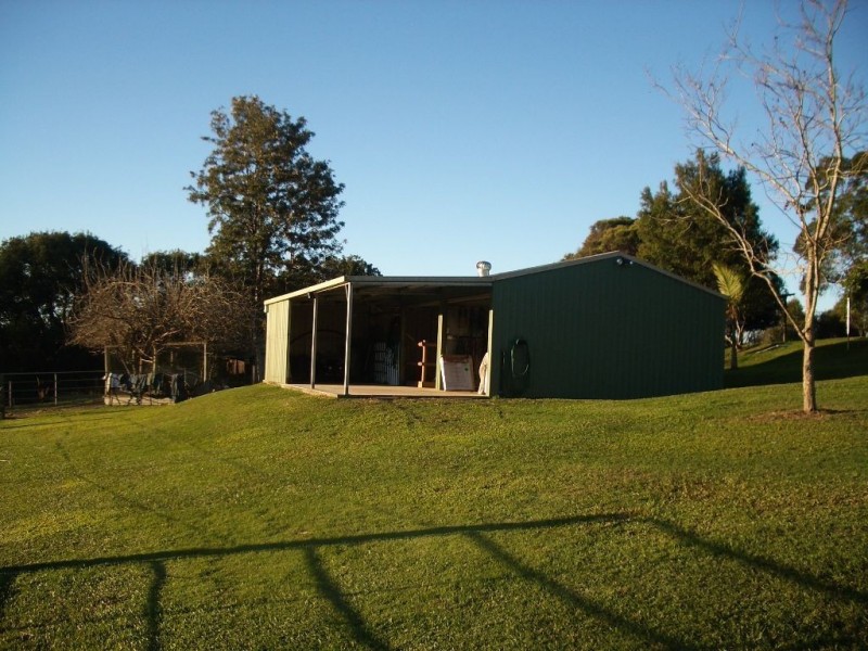 693 East Deep Creek Road, Cedar Pocket QLD 4570