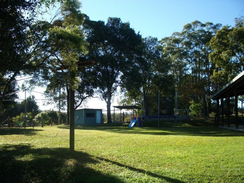 693 East Deep Creek Road, Cedar Pocket QLD 4570